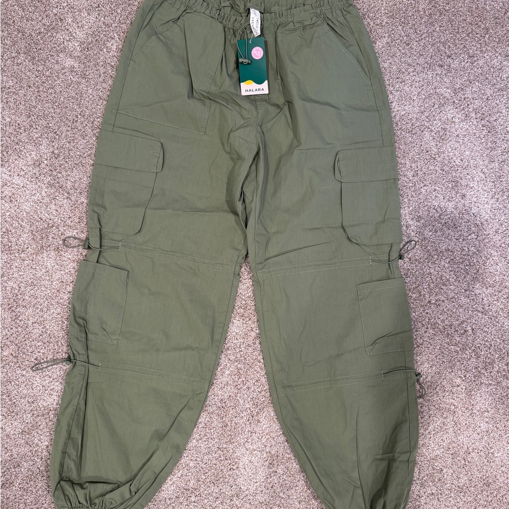 HALARA Sage Green Cargo Pants